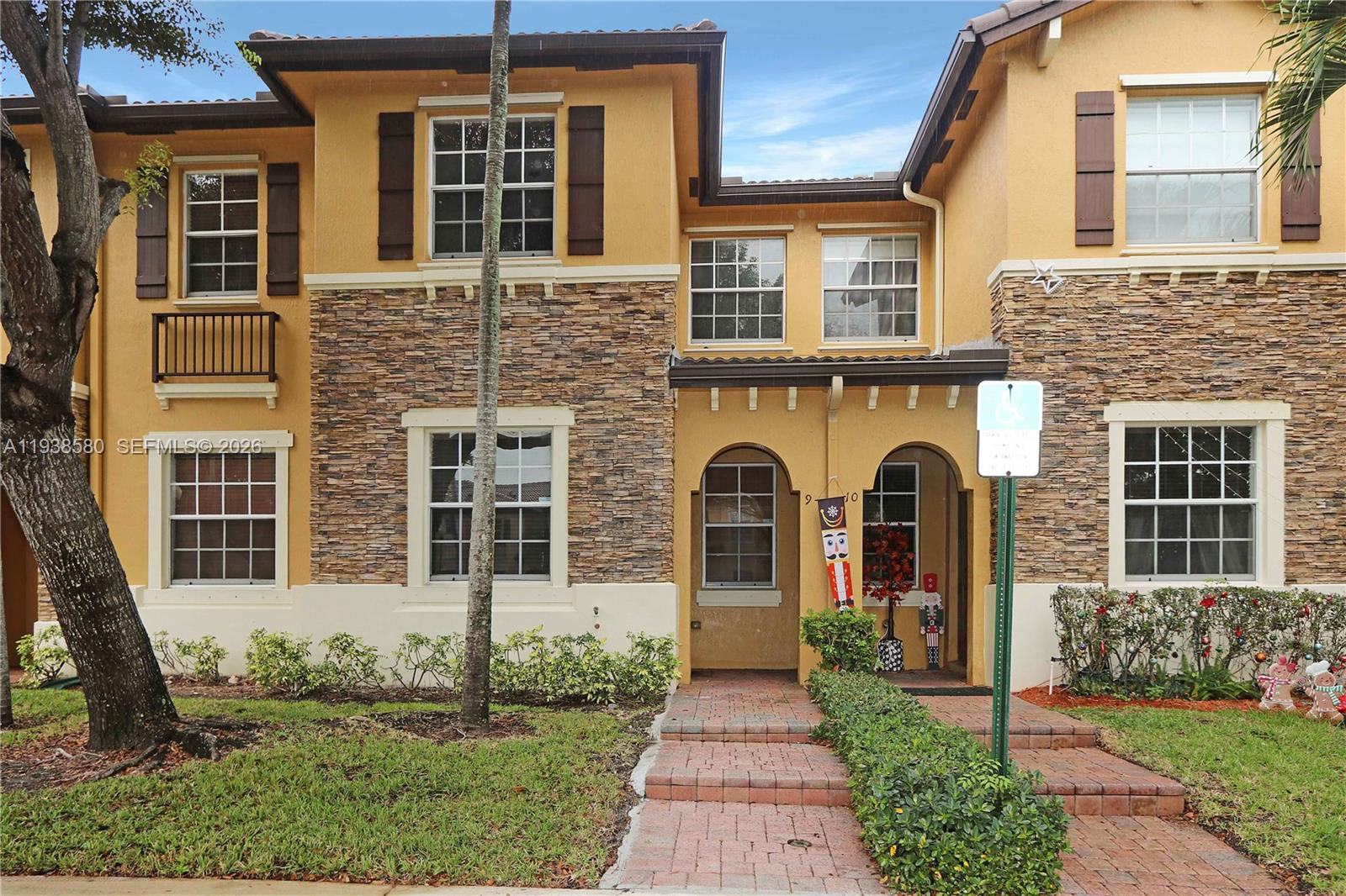 9219 SW 227th St # 9, Cutler Bay FL 33190