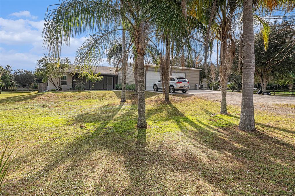 1395 PALM WAY