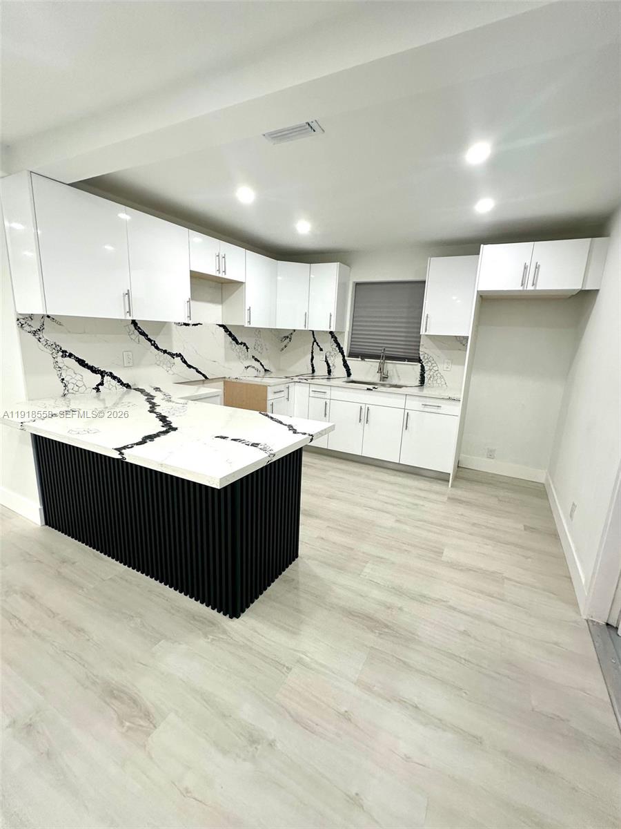 145 NW 2nd St, Dania Beach FL 33004