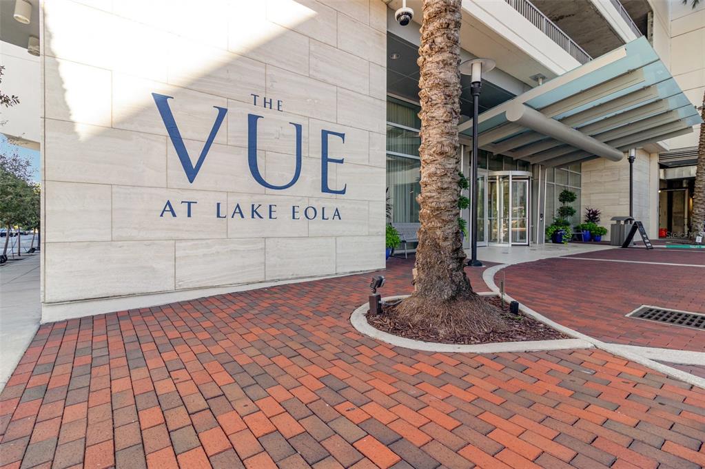 150 E ROBINSON STREET UNIT 811