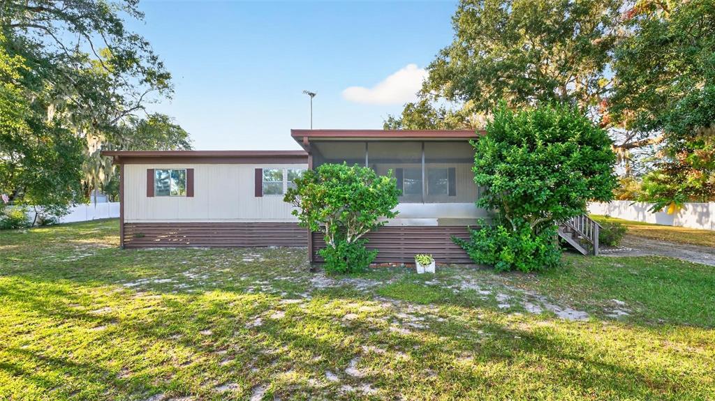 4103 WOODLAND CIRCLE