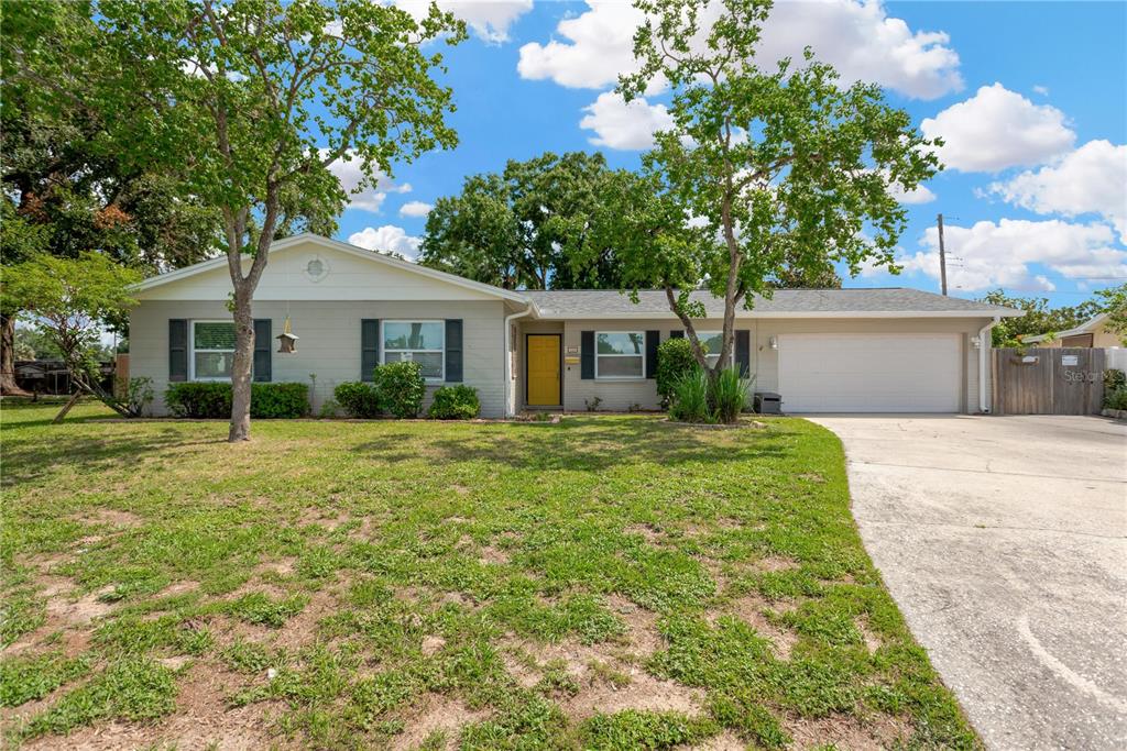 2325 W KNOLLWOOD PLACE