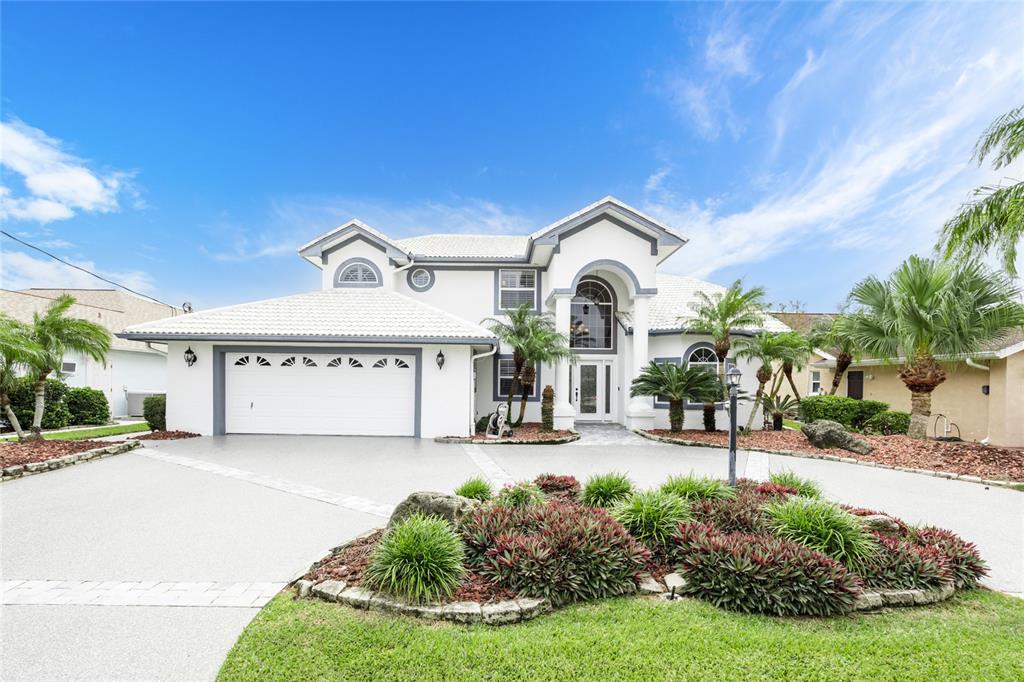 14 CEDARWOOD CT