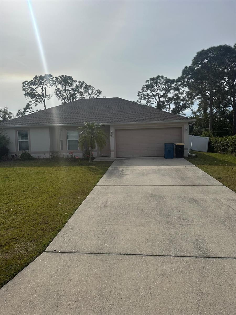 1068 SE Saint Johns St Street SE, Palm Bay FL 32909