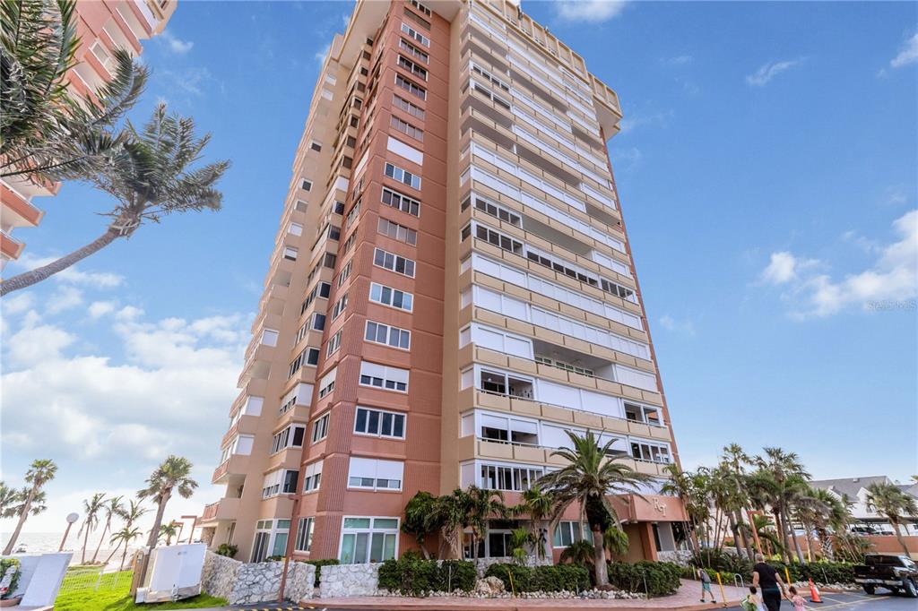 17920 GULF BOULEVARD UNIT 1401