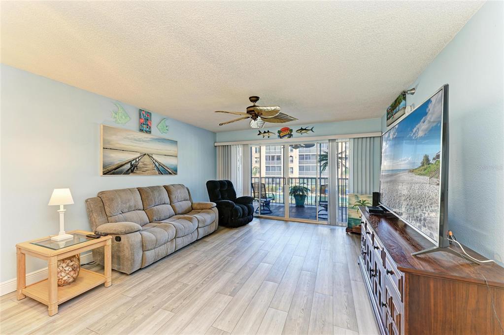 3980 IRONWOOD CIRCLE UNIT 206, BRADENTON, FL — photo 4 of 30