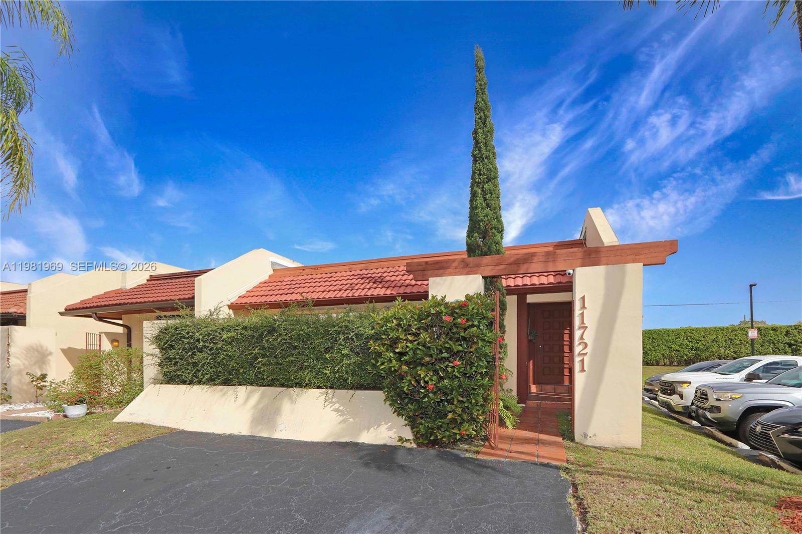 11721 SW 112th Ter, Miami FL 33186