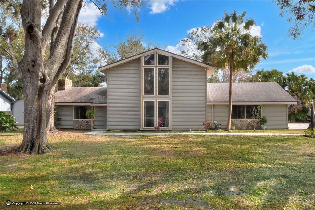 1118 CYPRESS POINT W