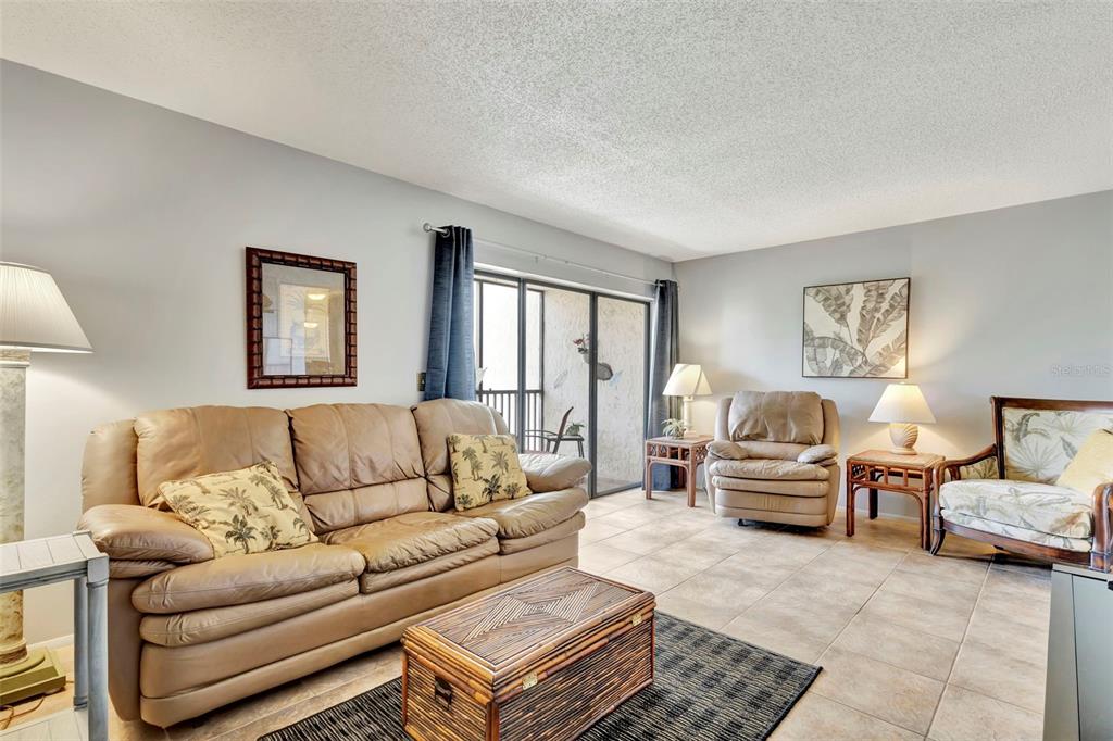 6157 MIDNIGHT PASS ROAD UNIT E24, SARASOTA, FL — photo 5 of 30