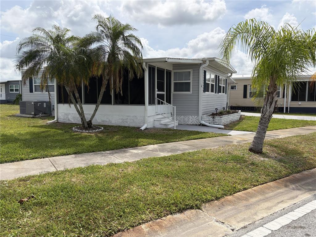 5308 TRI PAR DRIVE, SARASOTA, FL — photo 2 of 30