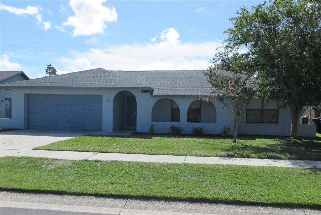 1309 WINDJAMMER PLACE, VALRICO, FL — photo 2 of 30