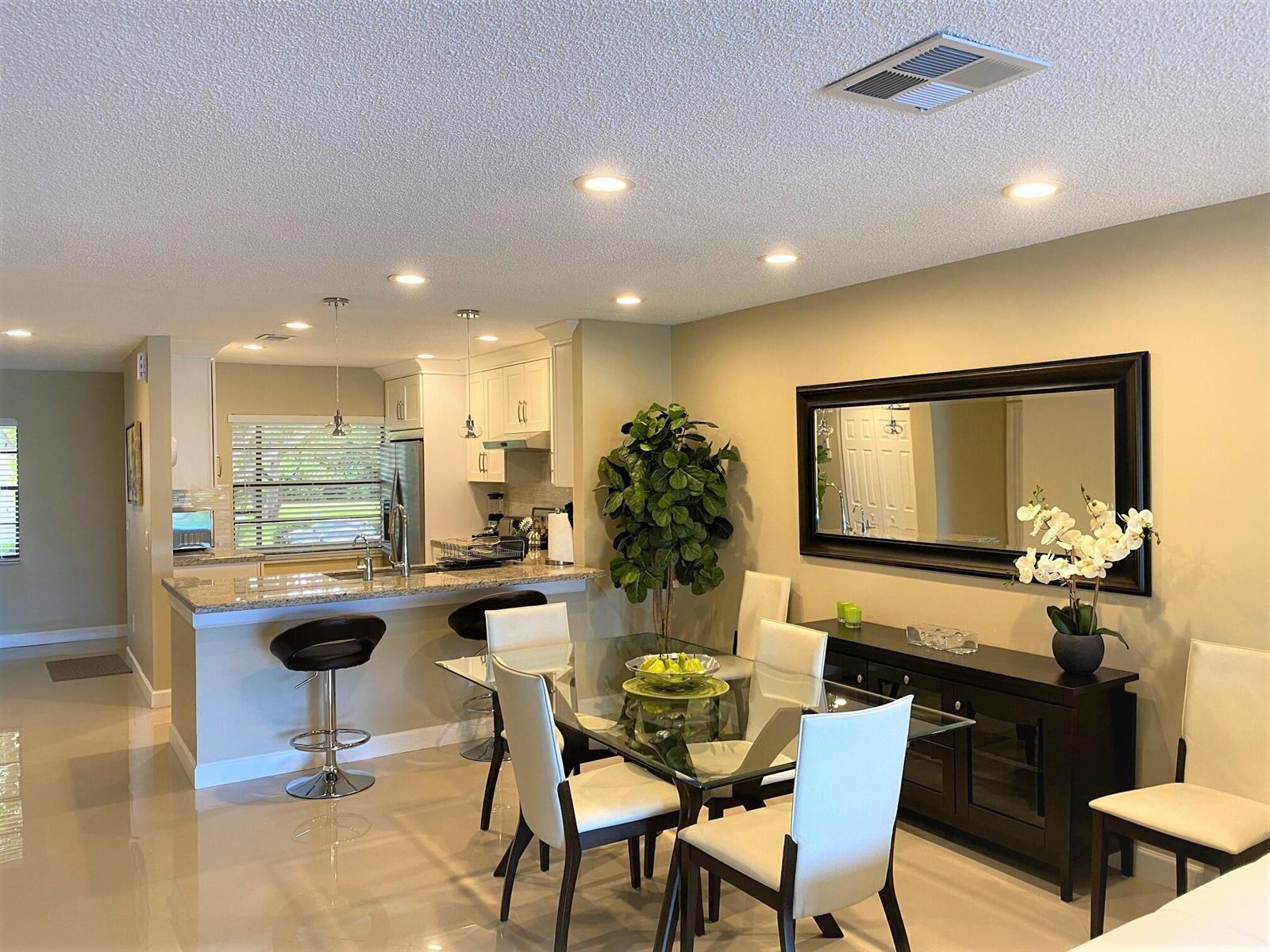 9285 Vista Del Lago # 36f, Boca Raton FL 33428