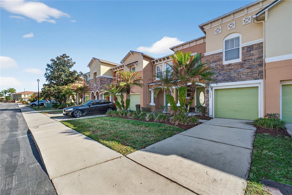 539 LAKE EAGLE LANE