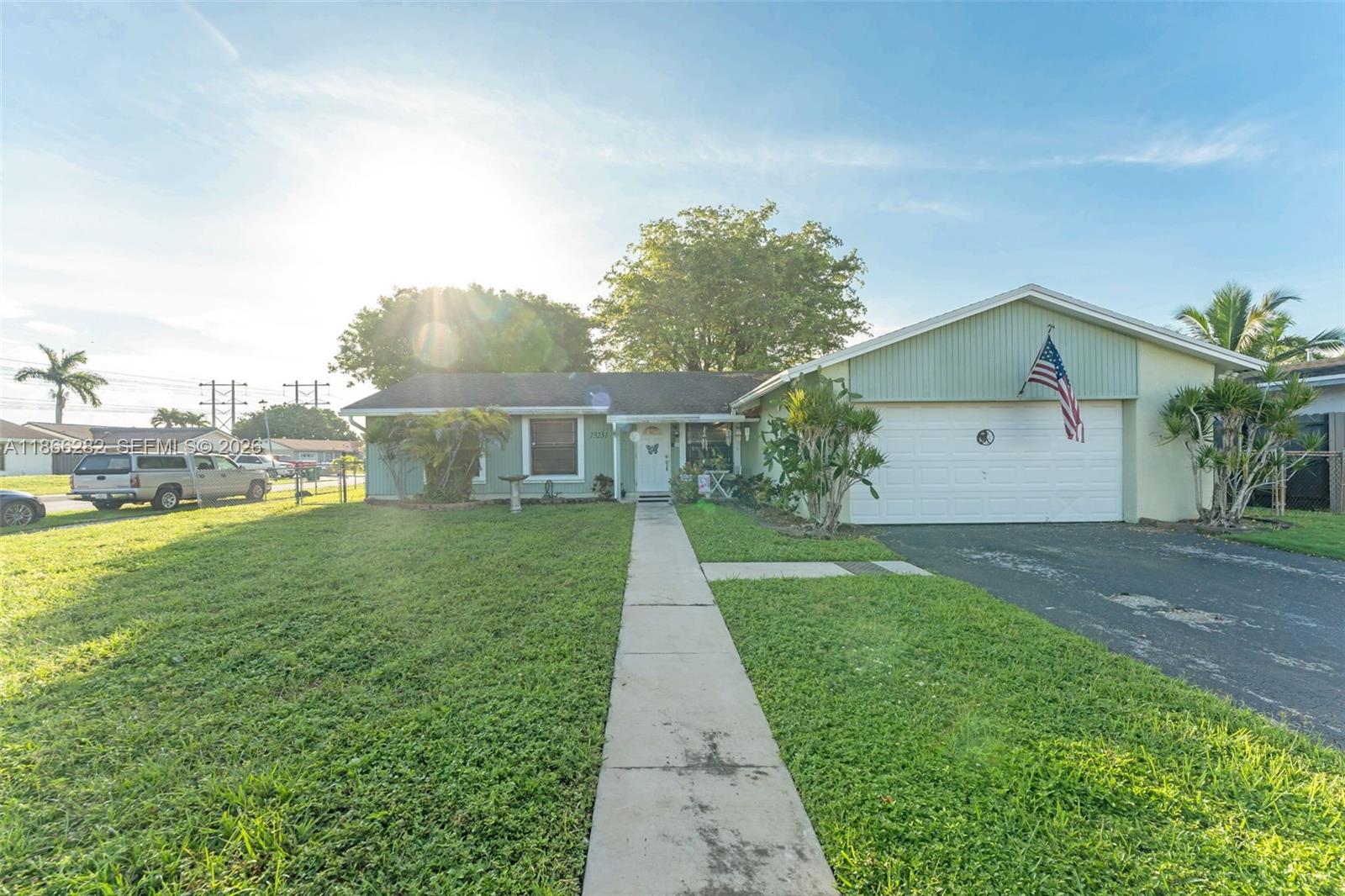 13231 SW 86th St, Miami FL 33183
