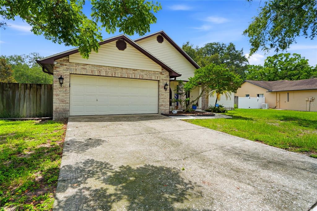 1150 WINDSOR WAY, LUTZ, FL — photo 2 of 30