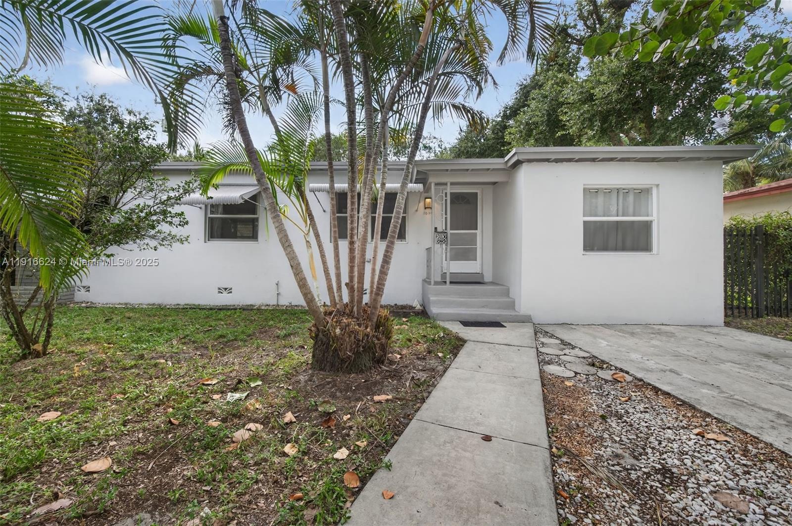 1690 NE 161st St, North Miami Beach FL 33162