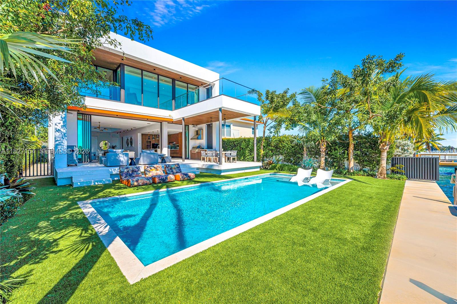 1510 Stillwater Dr, Miami Beach FL 33141