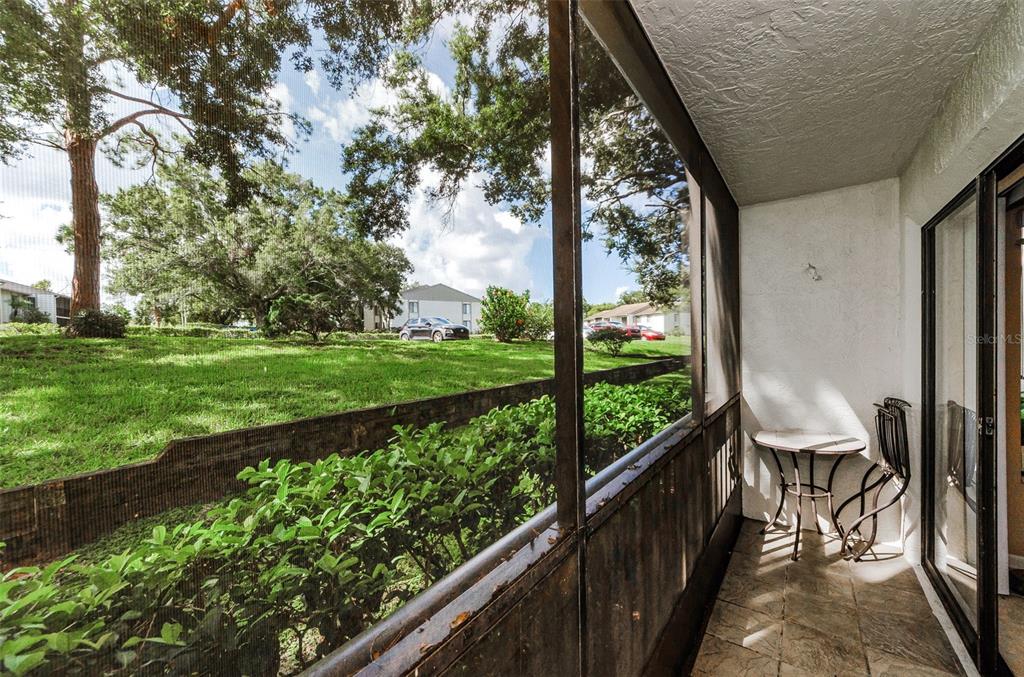 2575 PINE RIDGE WAY S UNIT E1, PALM HARBOR, FL — photo 4 of 27