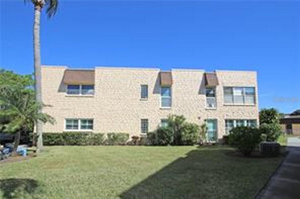 221 CEDARWOOD CIRCLE UNIT 221