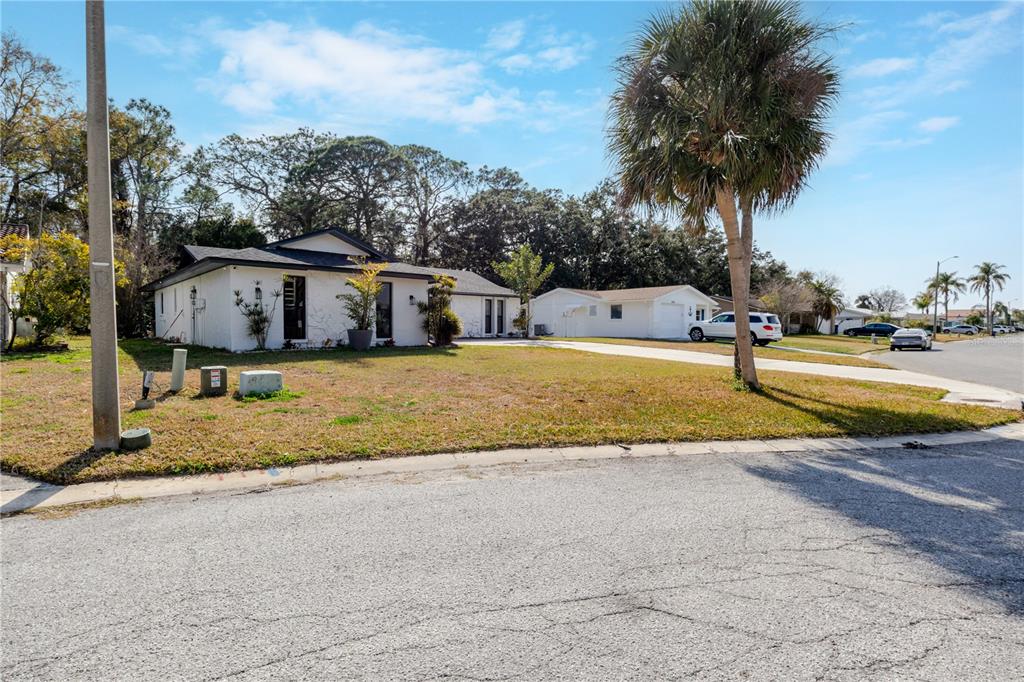 4876 SHELL STREAM BOULEVARD, NEW PORT RICHEY, FL — photo 3 of 30