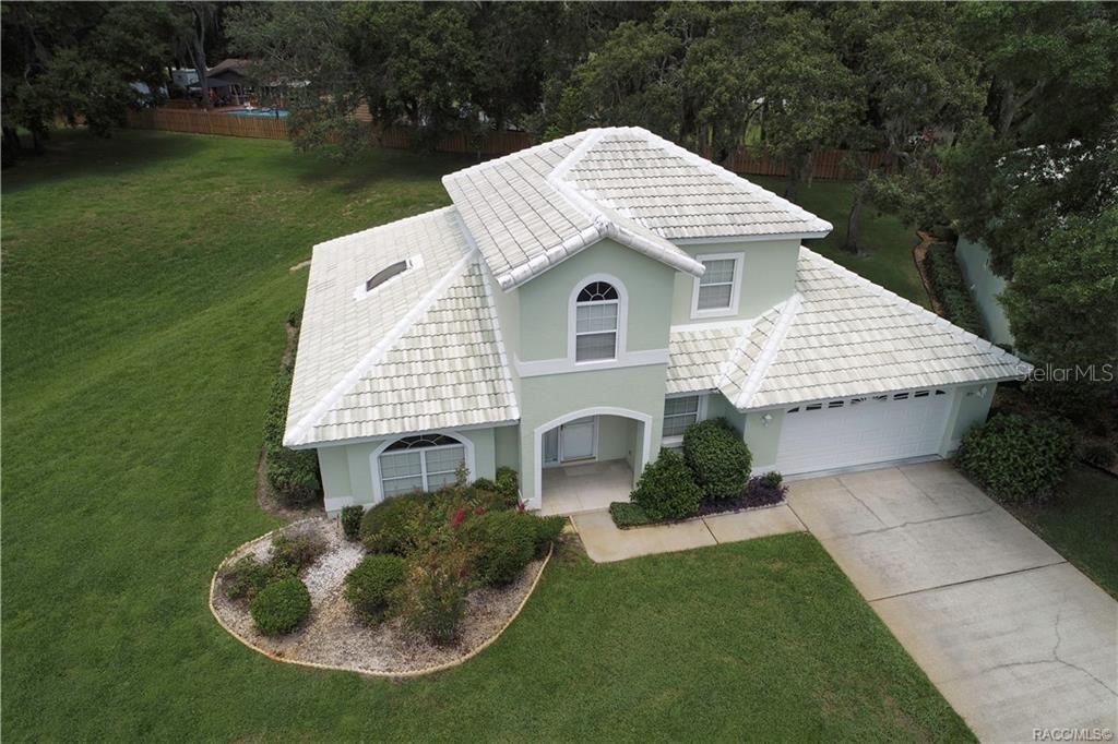 823 BALMORAL COURT