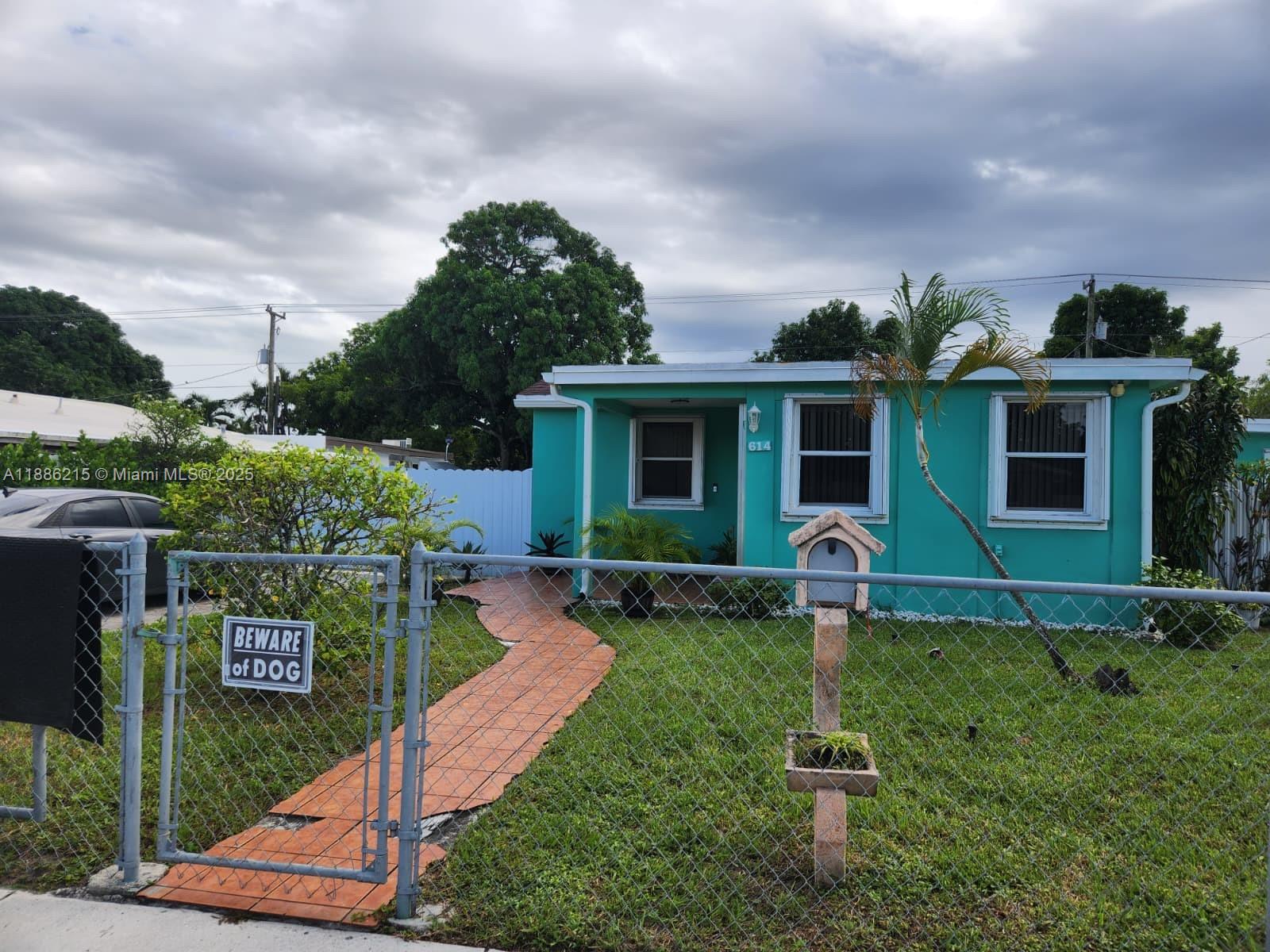 614 E 56th St, Hialeah FL 33013
