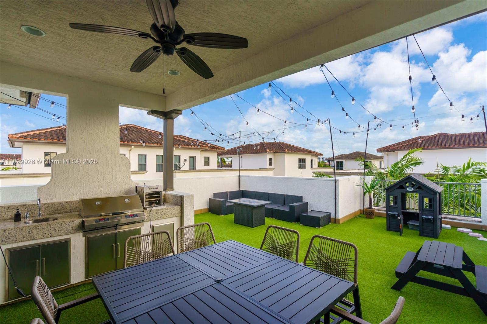 8449 NW 51st Ter, Doral FL 33166