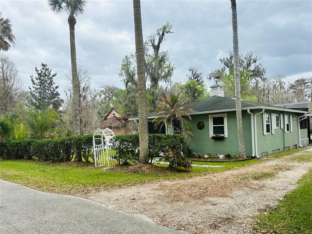 357 MAGNOLIA PLACE