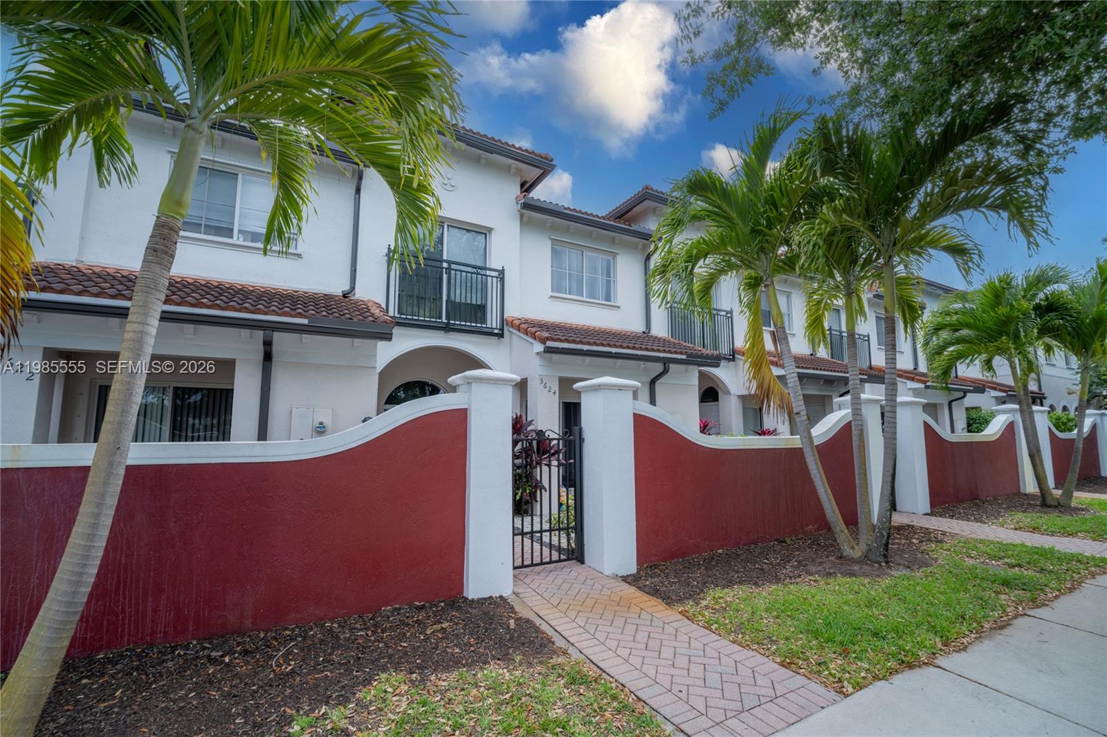 3624 NW 29th Pl, Lauderdale Lakes FL 33311