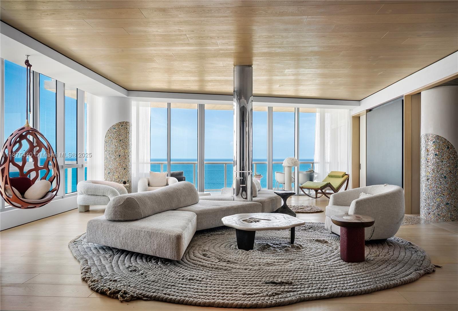 100 S Pointe Dr, Miami Beach FL 33139