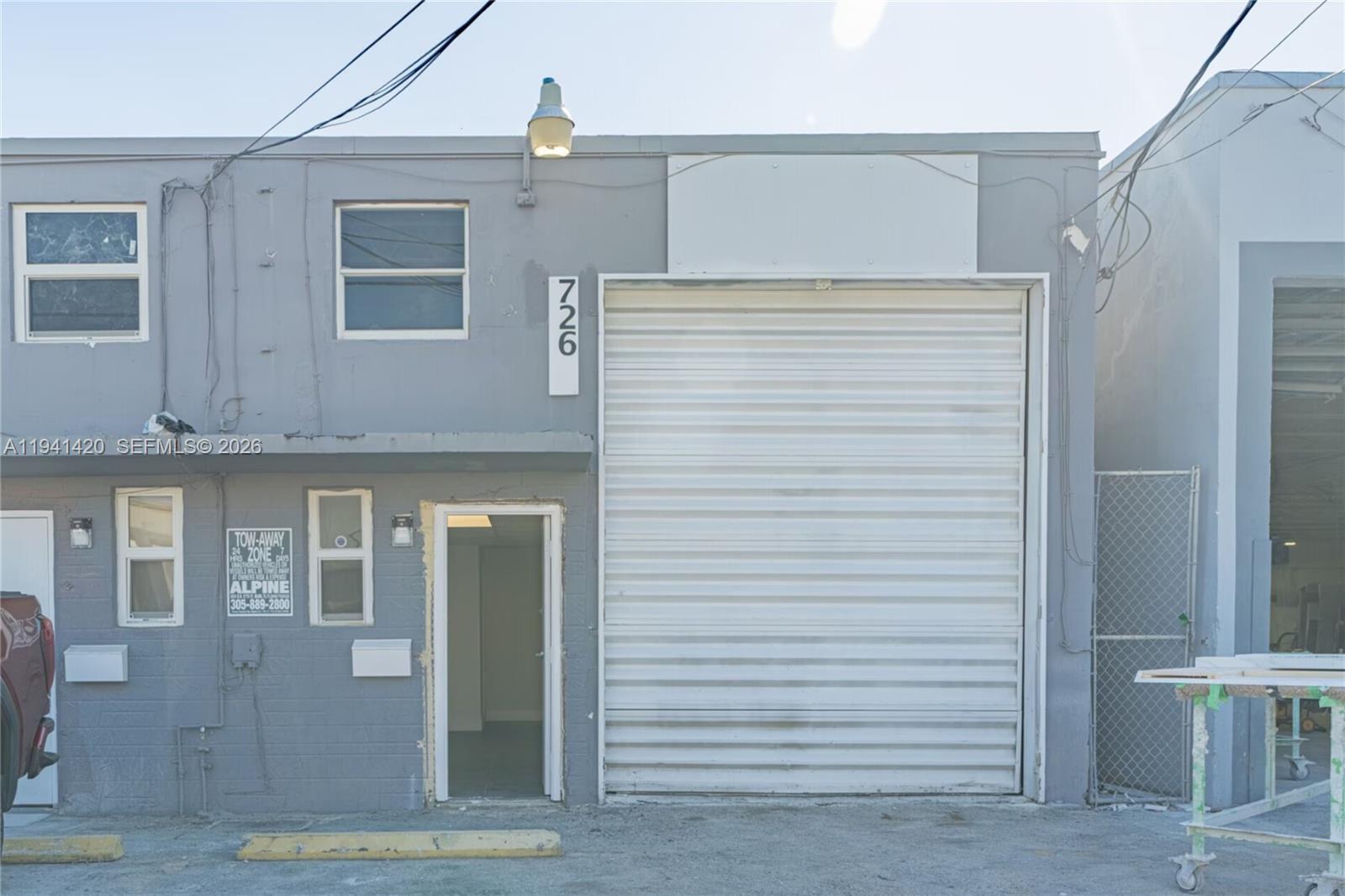 726 W 28th St, Hialeah FL 33010
