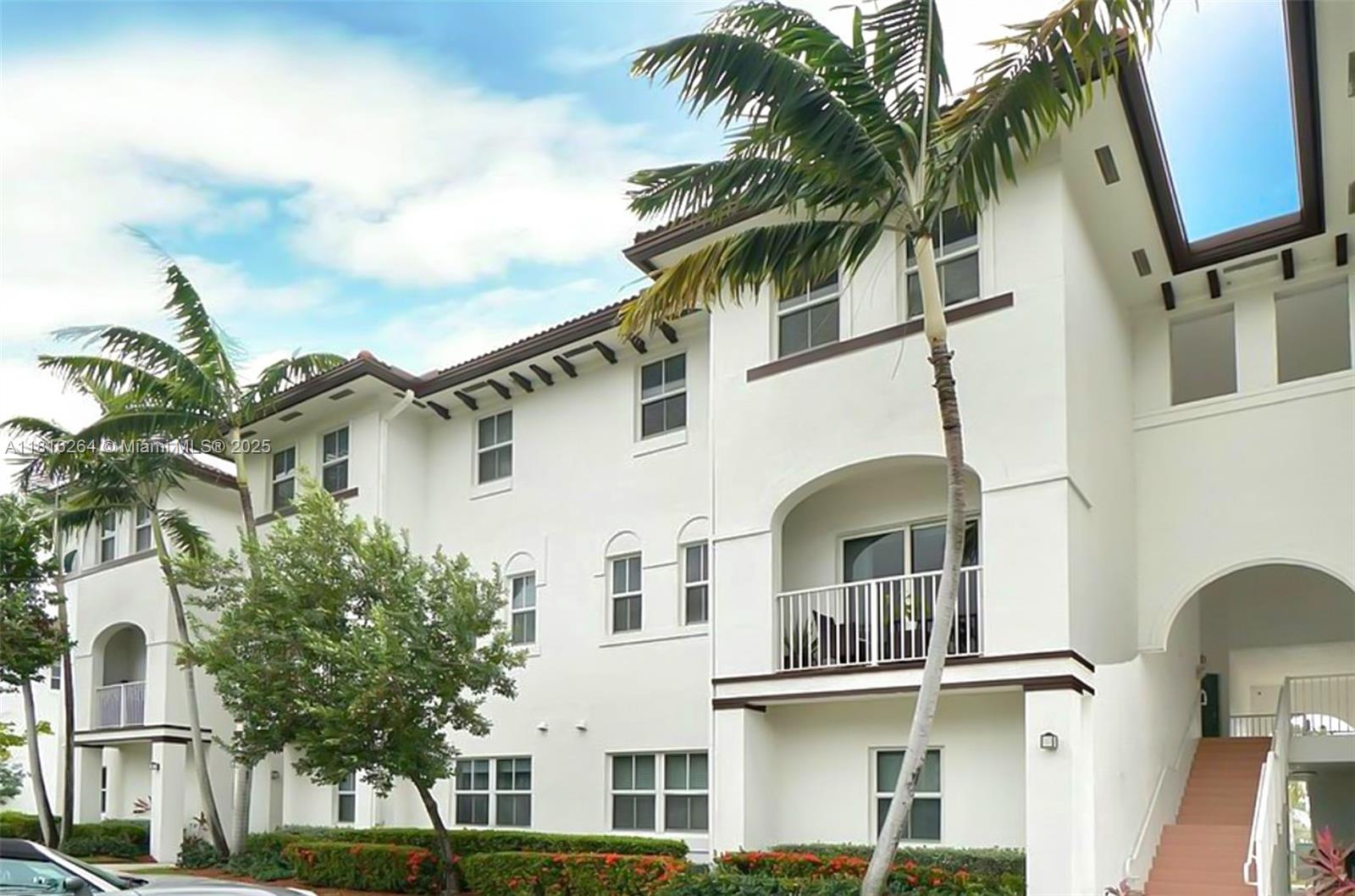 8760 NW 97th Ave # 203, Doral FL 33178