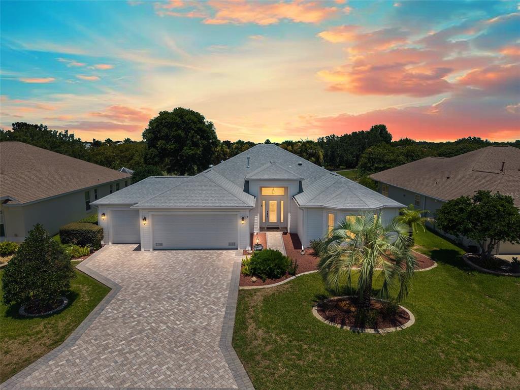 1527 GOLDEN RIDGE DRIVE