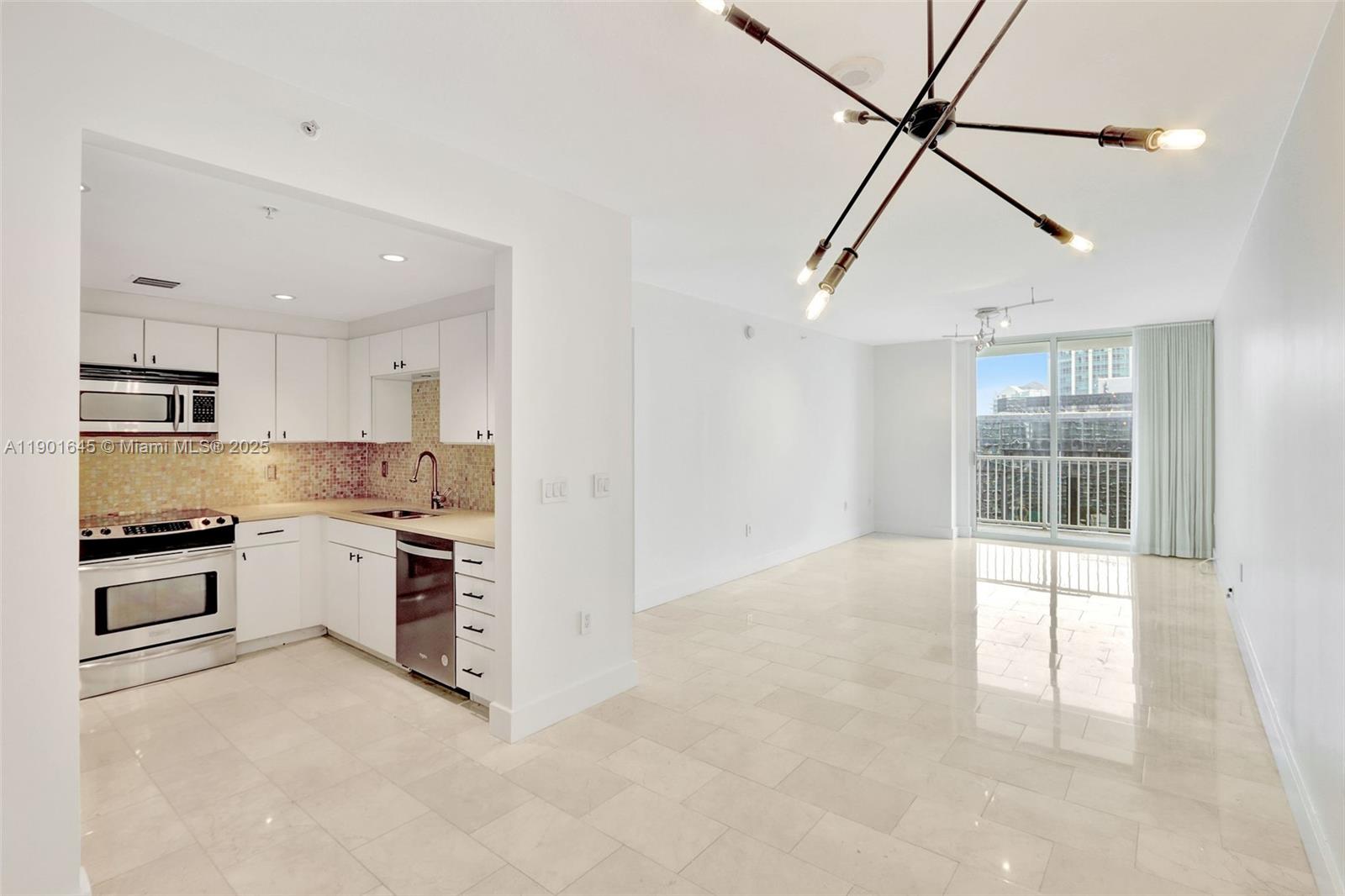 1250 S Miami Ave # 2206, Miami FL 33130