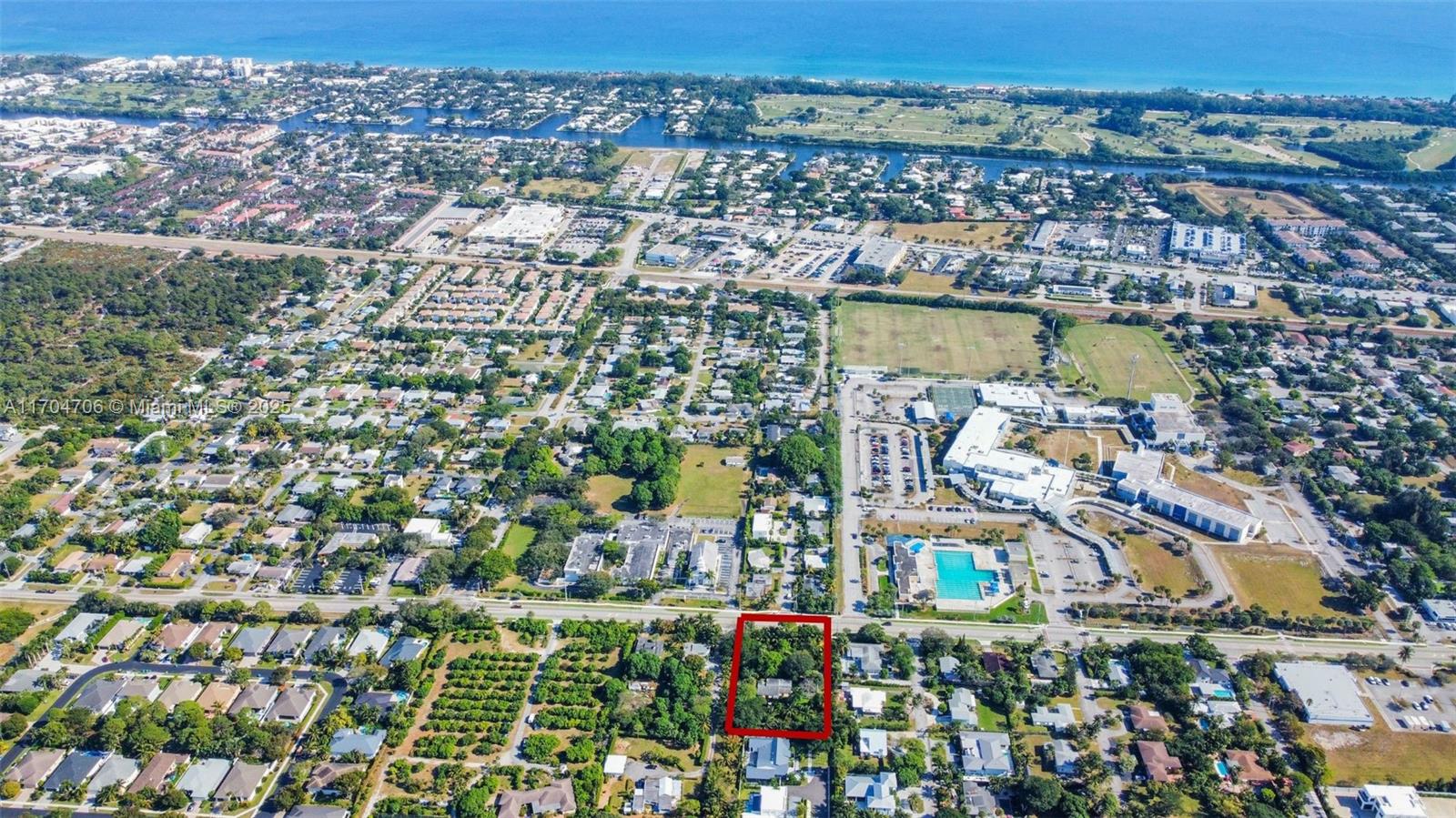 2610 Seacrest Blvd, Delray Beach FL 33444