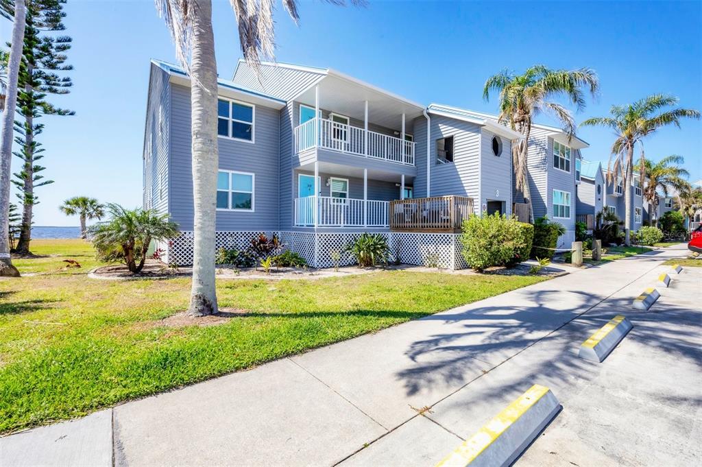 4410 WARREN AVENUE UNIT 306