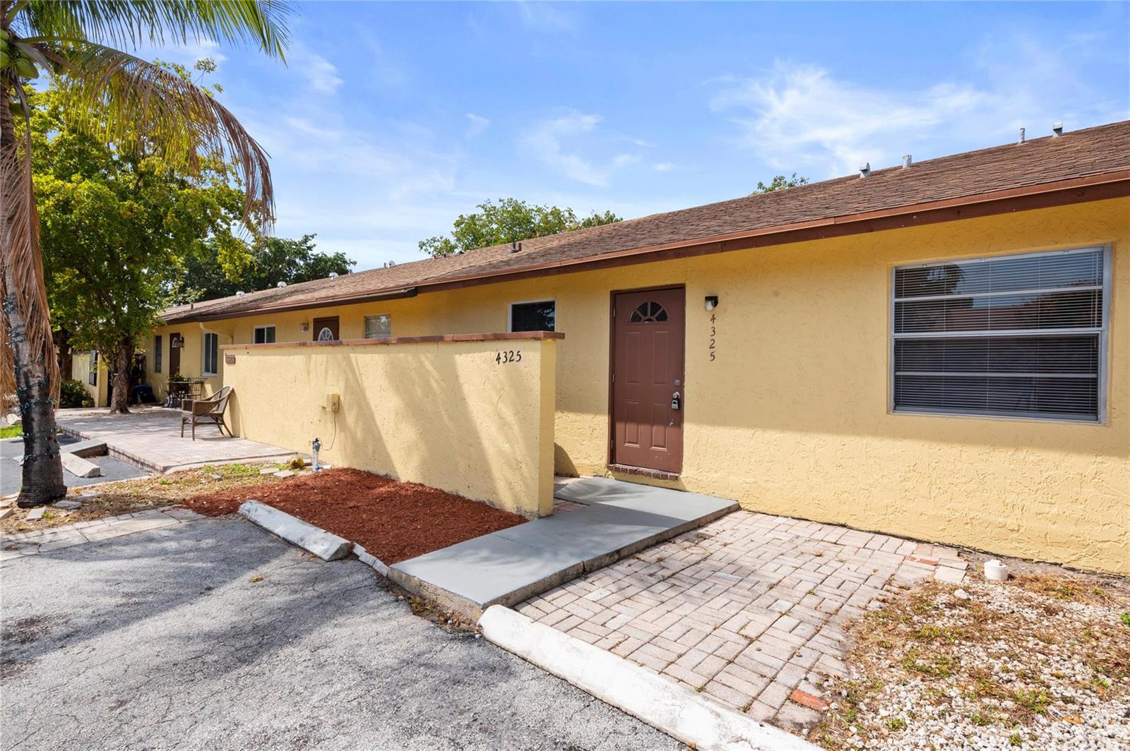 4325 NW 5th Avenue, Deerfield Beach FL 33064