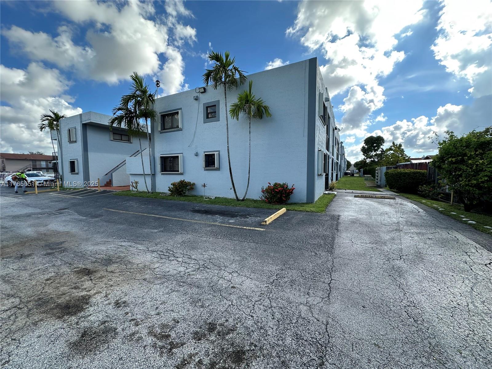 1340 W 41st Street # 201, Hialeah FL 33012