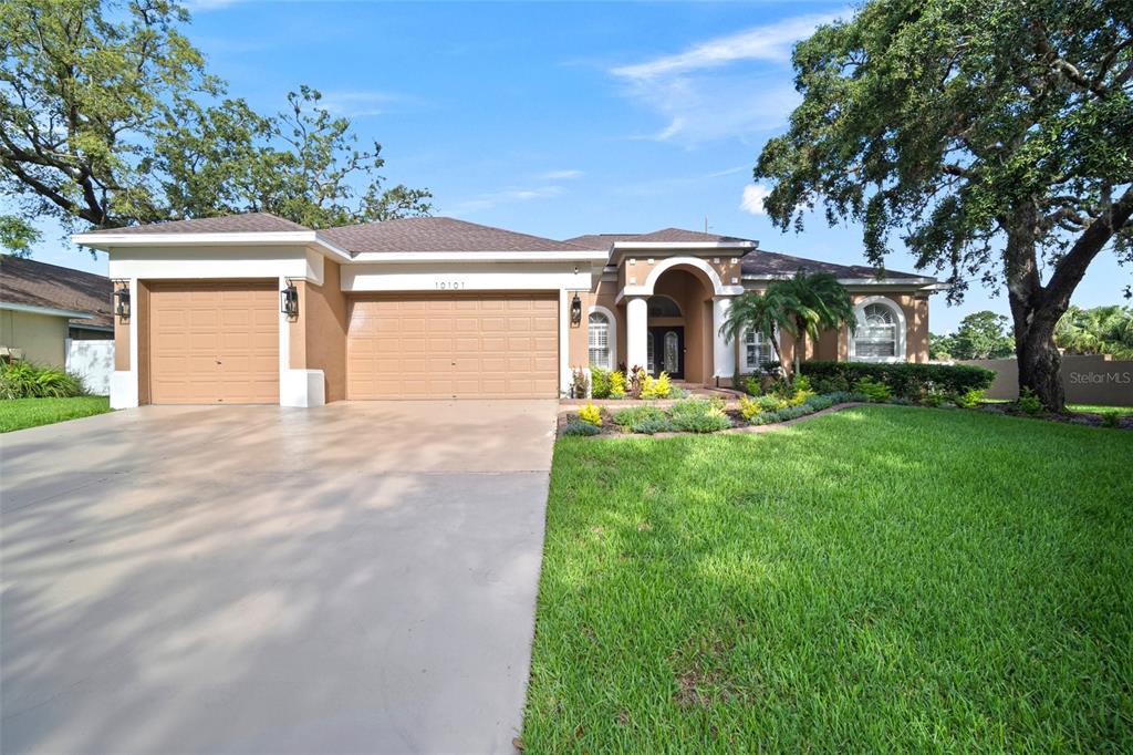 10101 PADDOCK OAKS DRIVE