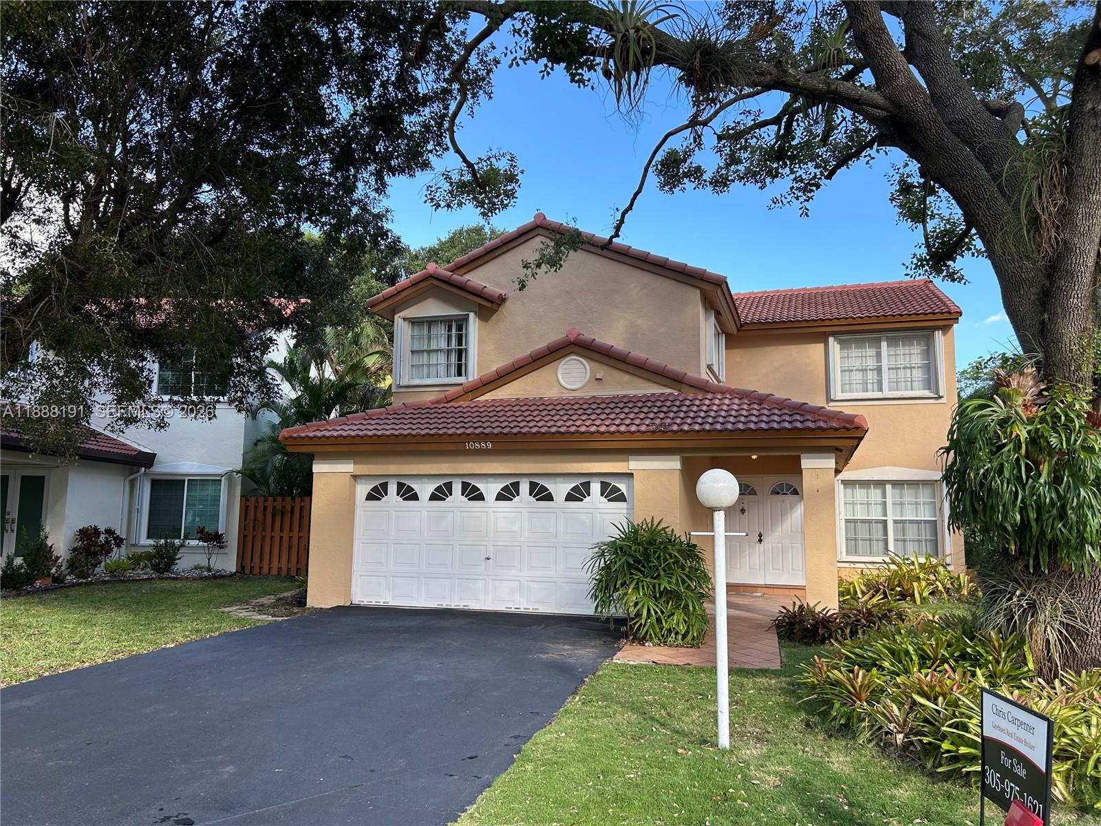 10889 SW 149th Pl, Miami FL 33196