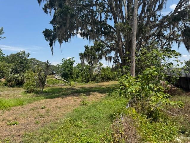 10709 E BAY ROAD, GIBSONTON, FL — photo 4 of 6