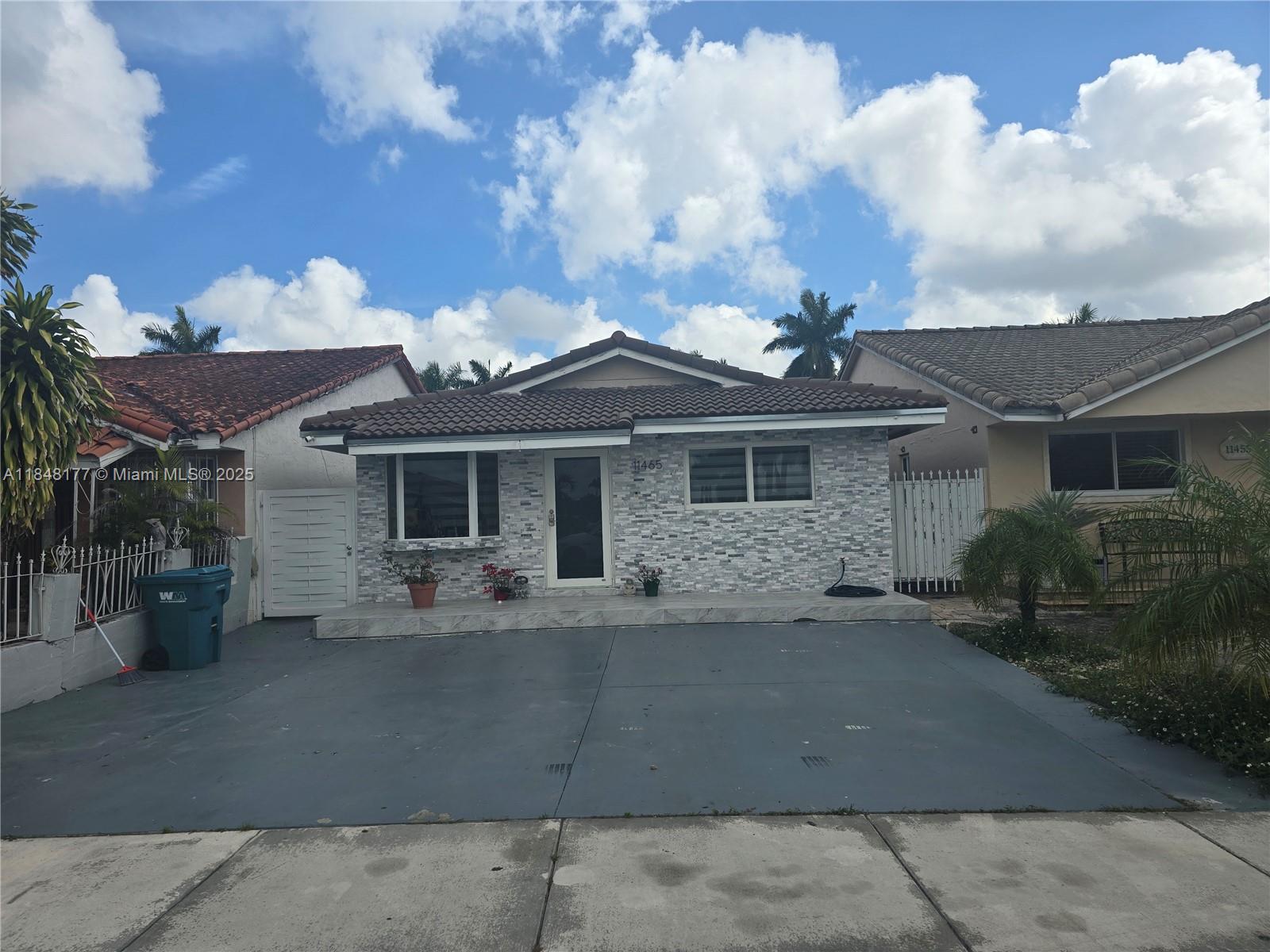 11465 NW 88th Ct, Hialeah Gardens FL 33018