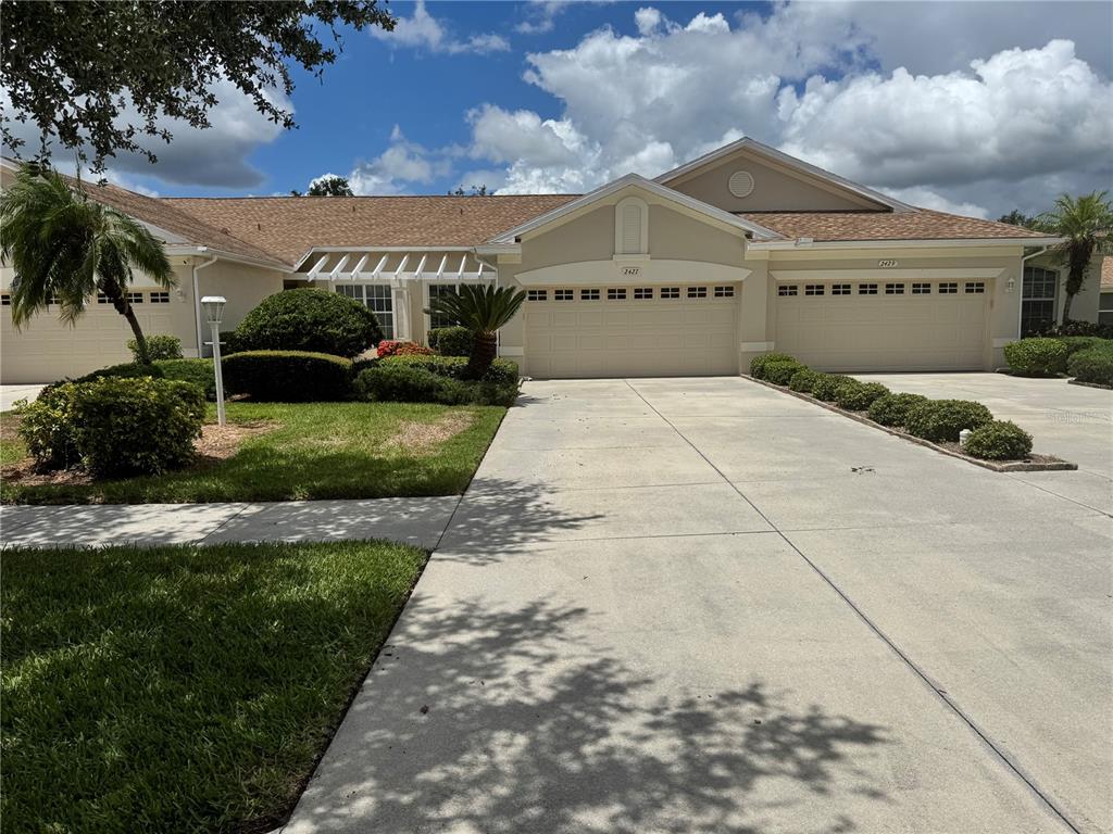 2427 MAGNOLIA CIRCLE
