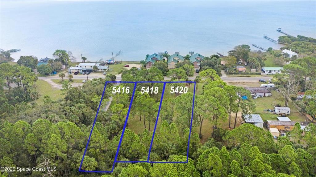5416, 5418 & 5420 RIVEREDGE DRIVE