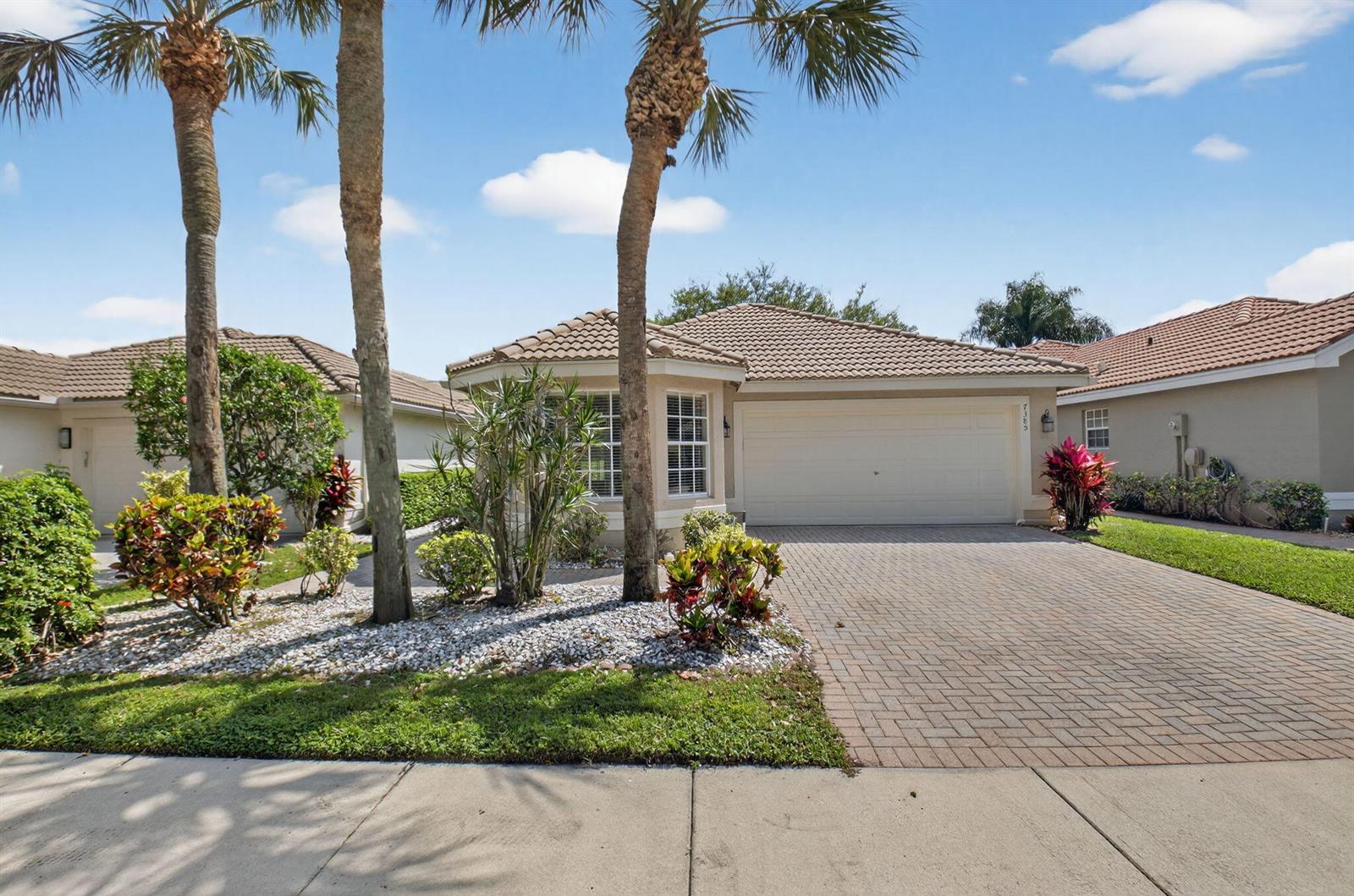 7385 W Mercada Way, Delray Beach FL 33446
