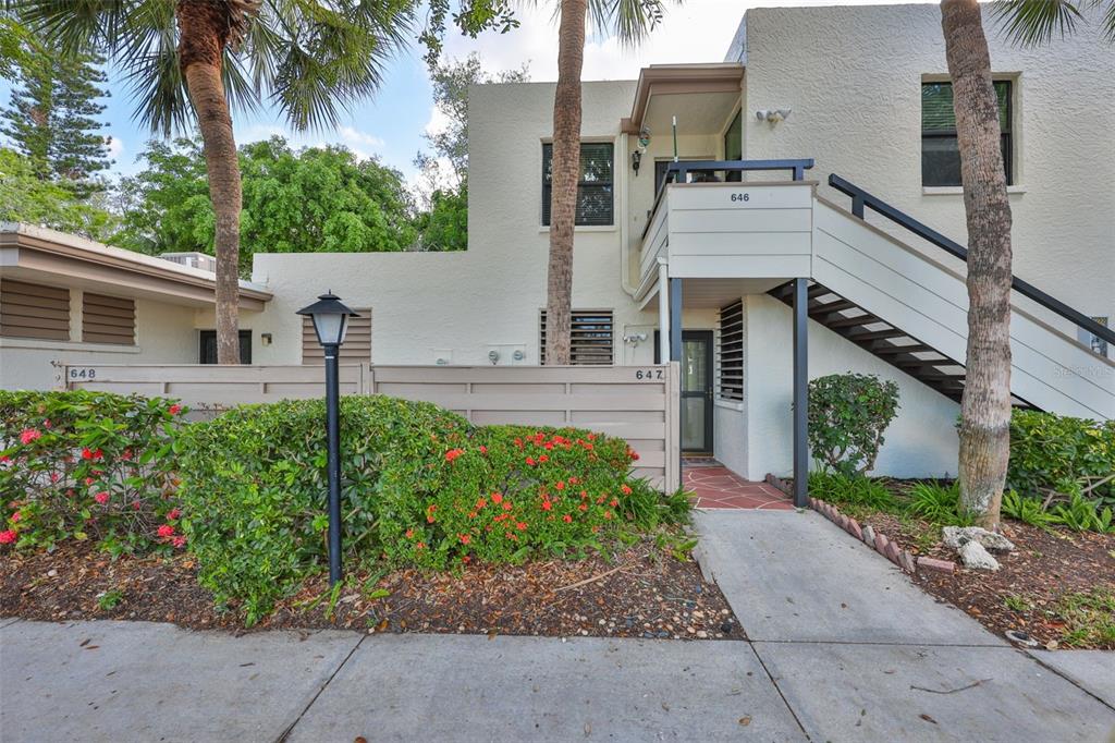 647 WOODLAWN DRIVE UNIT 647