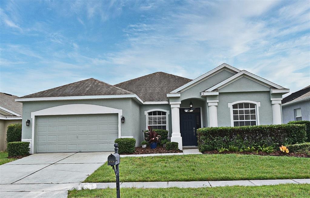 213 TAVESTOCK LOOP