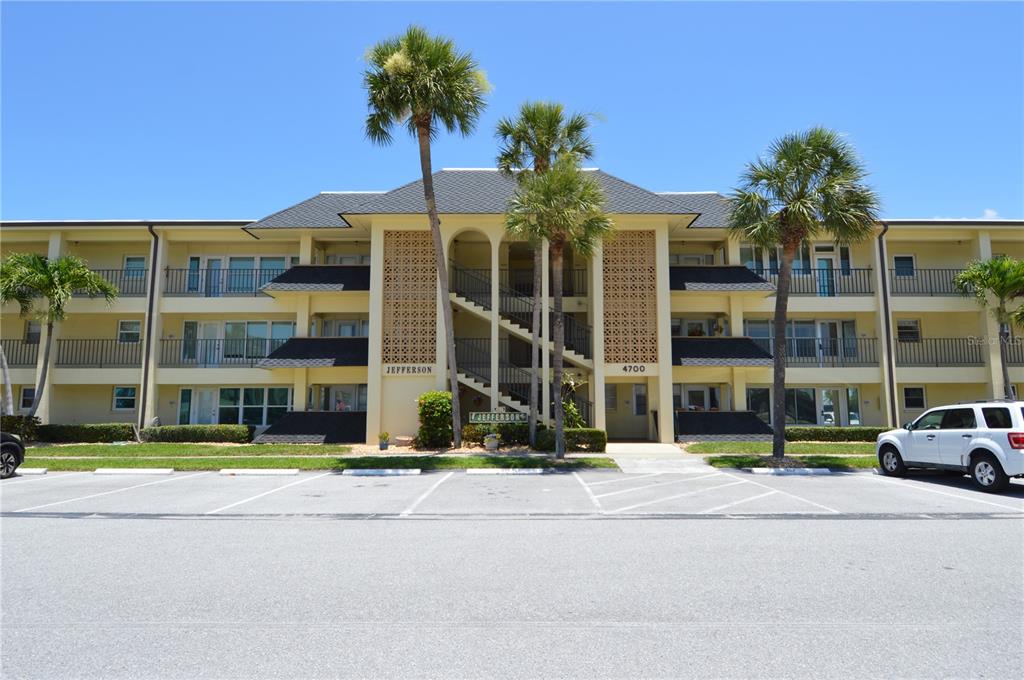 4700 COVE CIRCLE UNIT 107