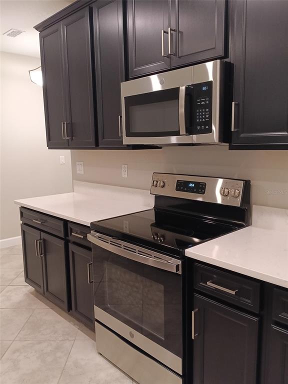 10274 ECHO DOCK LOOP, SAN ANTONIO, FL — photo 3 of 17