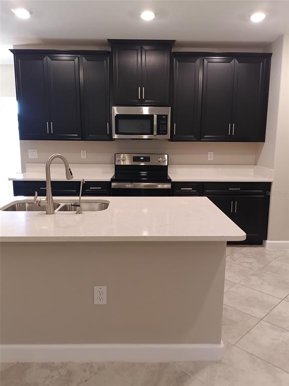 10274 ECHO DOCK LOOP, SAN ANTONIO, FL — photo 5 of 17